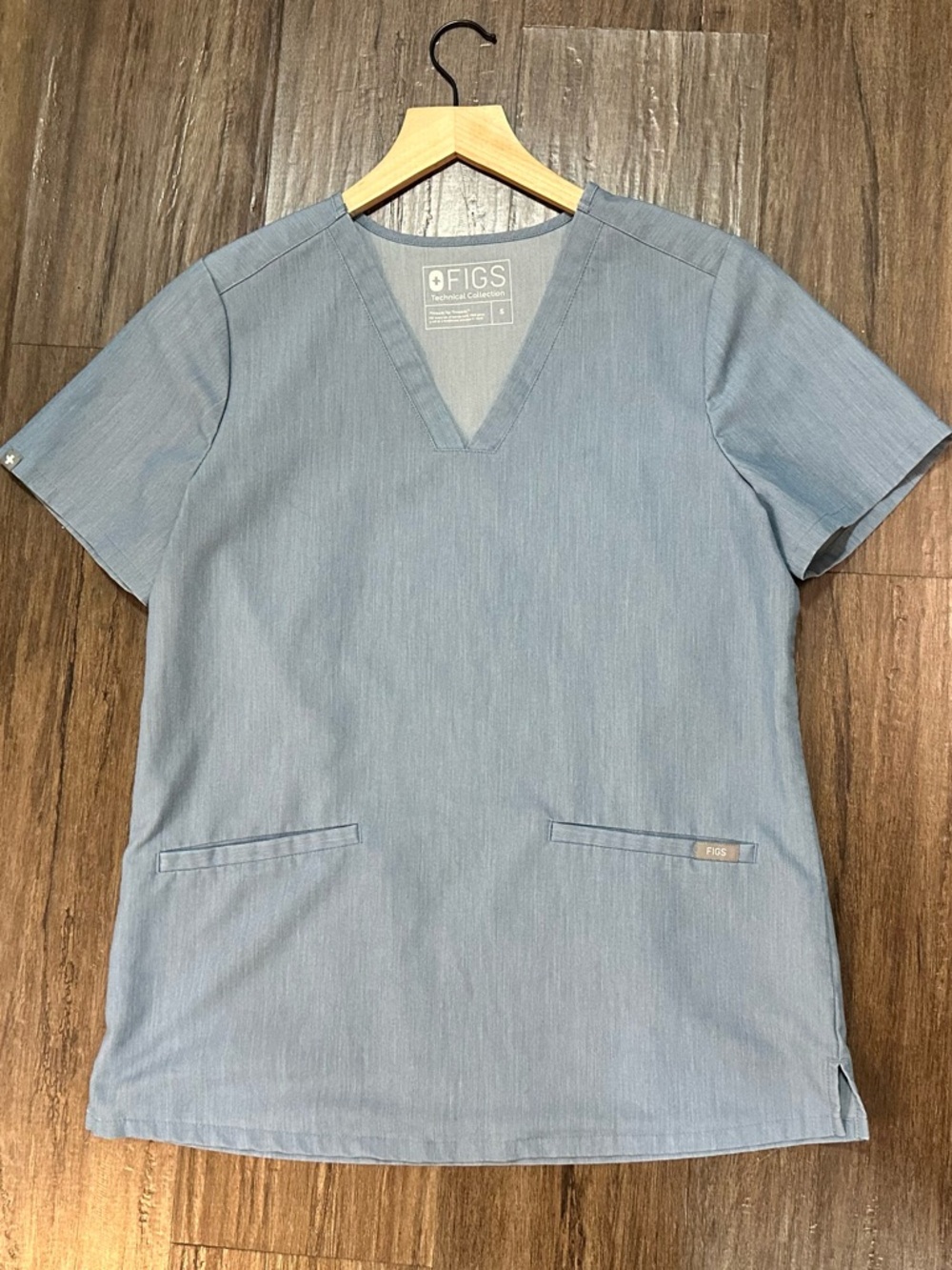 Figs Heathered Indigo Casma Scrub Top. Size S. Limited Edition Color
